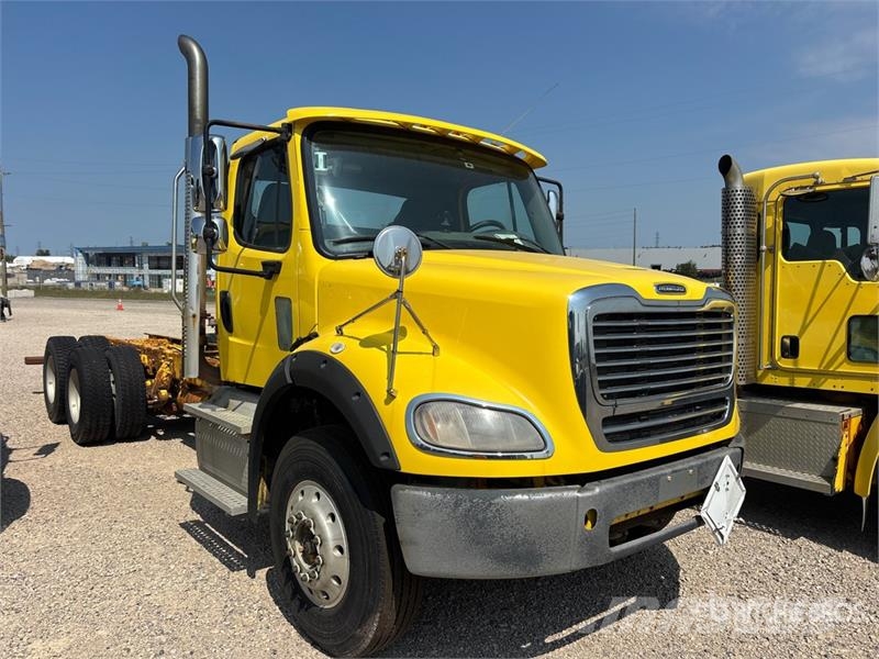 Freightliner M2 112 Kabīnes un interjers