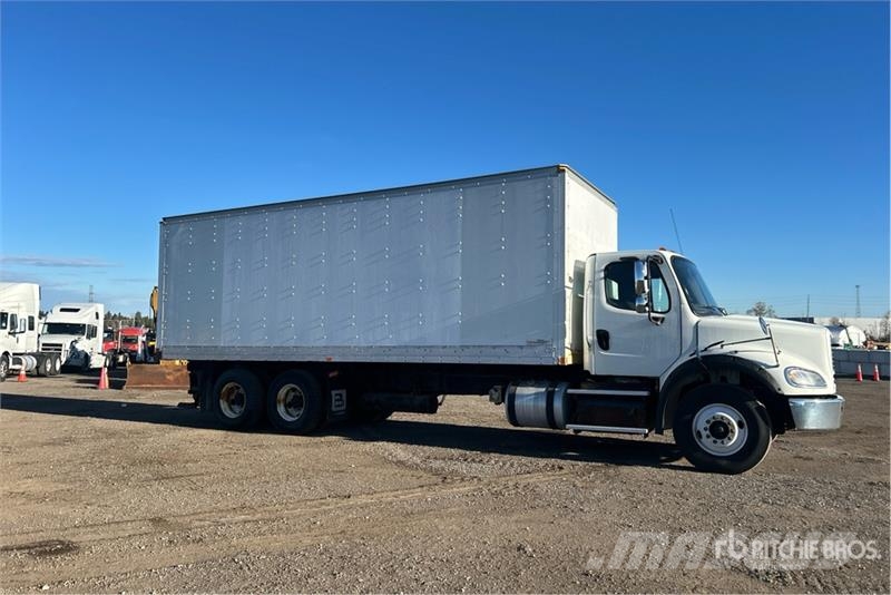 Freightliner M2 112 Lastbil - Gardin