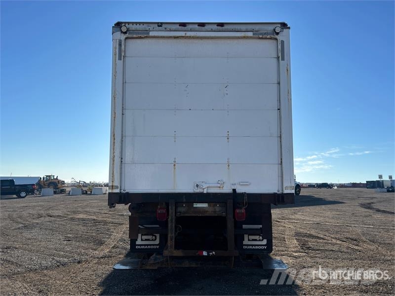 Freightliner M2 112 Тентованные грузовики