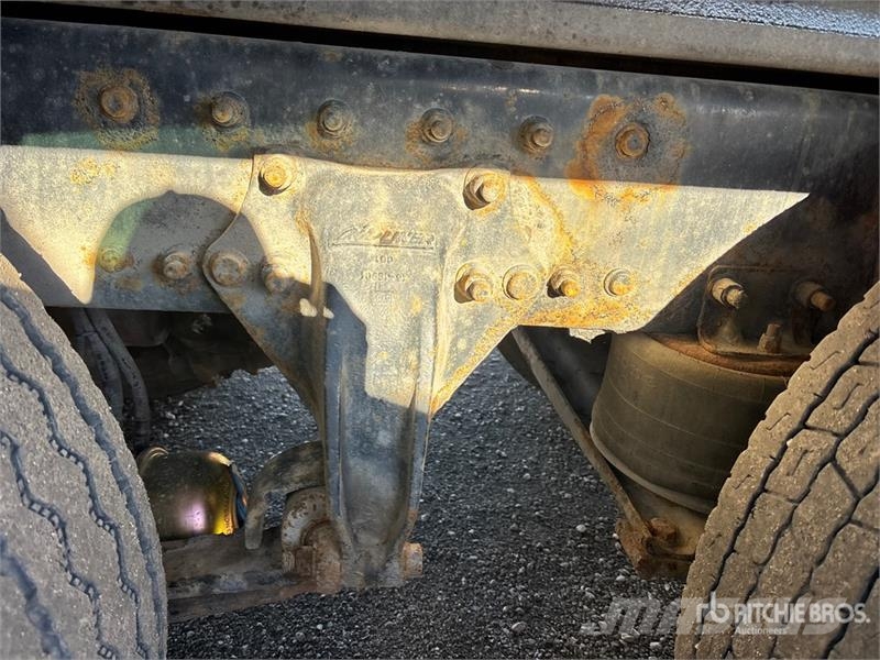 Freightliner M2 112 Скиповые погрузчики