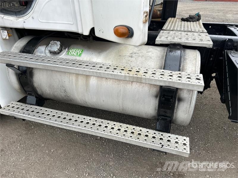 Freightliner M2 112 Nyergesvontatók