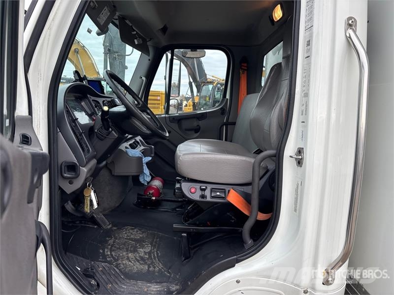 Freightliner M2 112 Camion cassonati