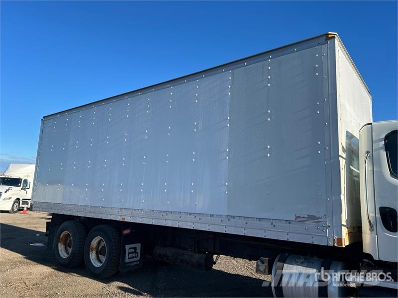 Freightliner M2 112 Тентованные грузовики
