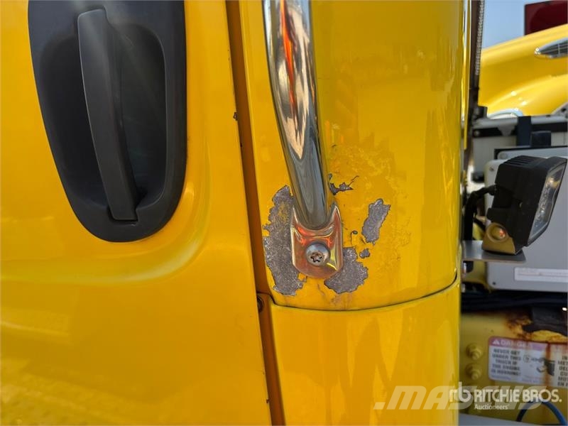 Freightliner M2 112 Kabīnes un interjers