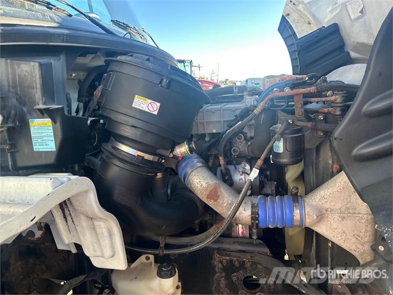 Freightliner M2 112 Lastbil - Gardin