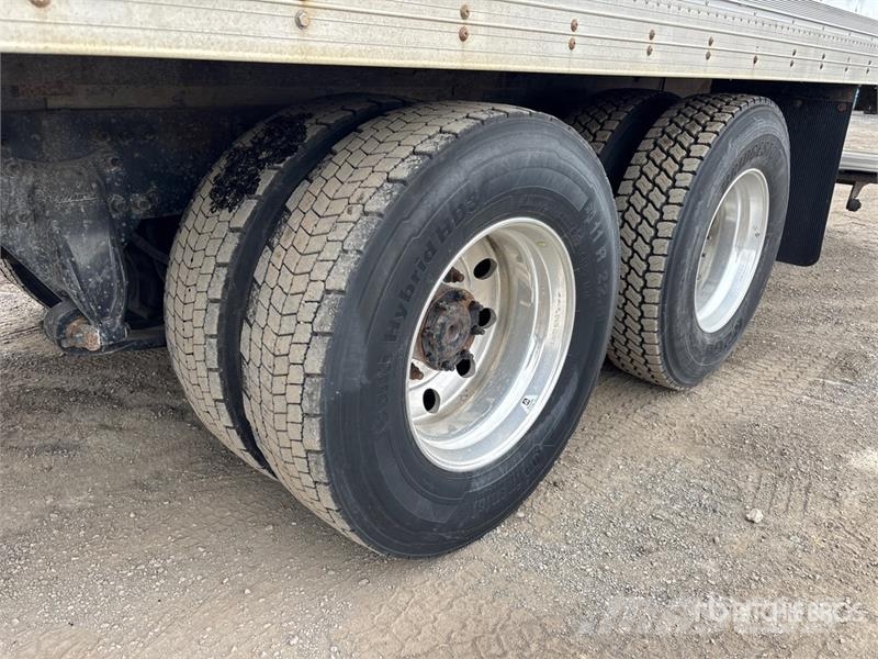 Freightliner M2 112 Camion cassonati