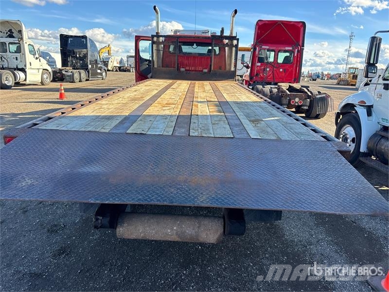 Freightliner M2 112 Скиповые погрузчики