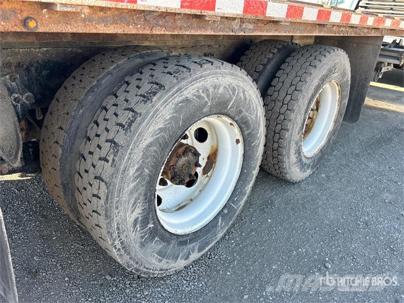 Freightliner M2 112 6x4 Flatbed Truck Pritschenwagen/Pritschenwagen mit Seitenklappe