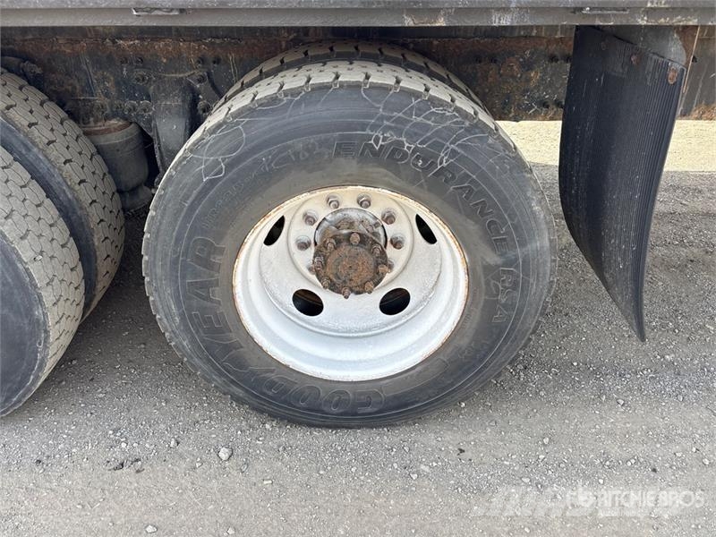 Freightliner M2 112 6x4 Flatbed Truck Lava-kuorma-autot