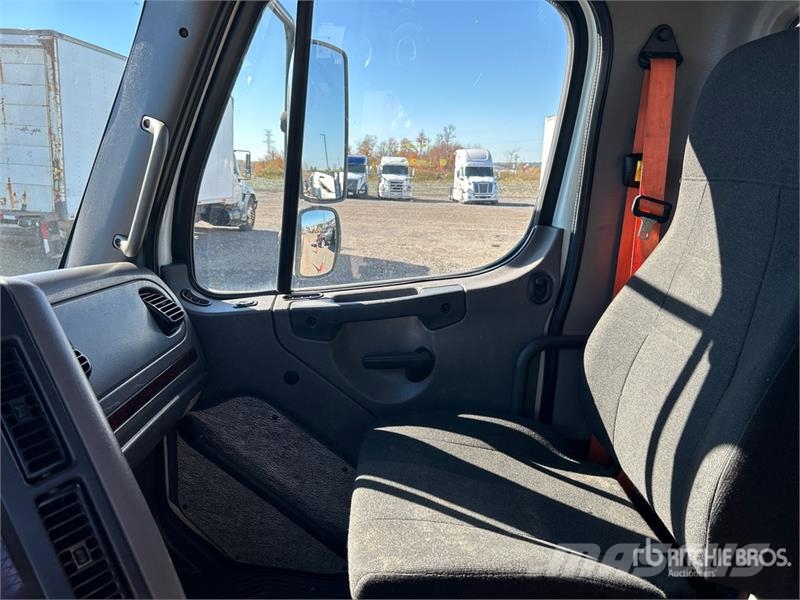 Freightliner M2 112 6x4 Flatbed Truck Pritschenwagen/Pritschenwagen mit Seitenklappe