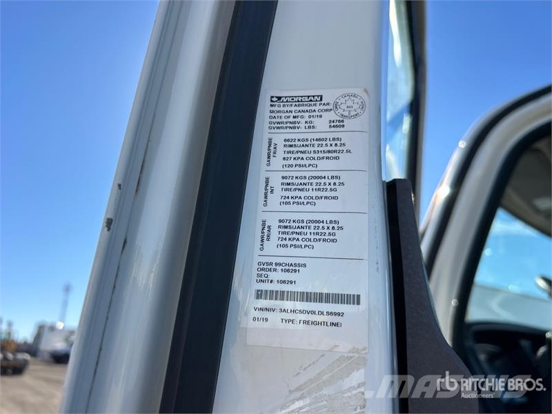 Freightliner M2 112 6x4 Flatbed Truck Pritschenwagen/Pritschenwagen mit Seitenklappe