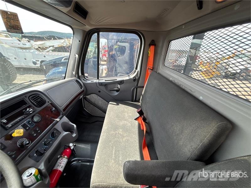 Freightliner M2 112 6x4 Flatbed Truck Lava-kuorma-autot