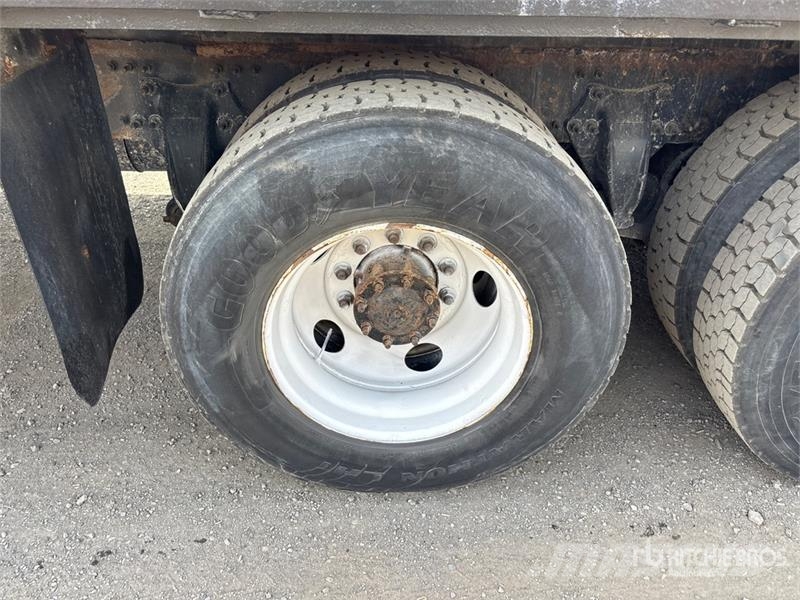 Freightliner M2 112 6x4 Flatbed Truck Lava-kuorma-autot