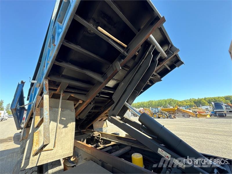 Freightliner M2106 4x2 S/A Dump Truck Lastbiler med tip
