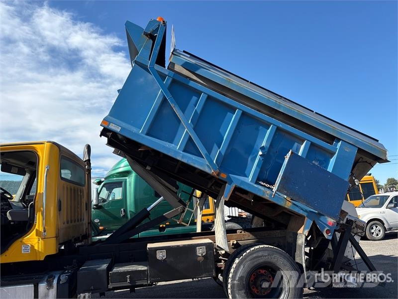 Freightliner M2106 4x2 S/A Dump Truck Lastbiler med tip