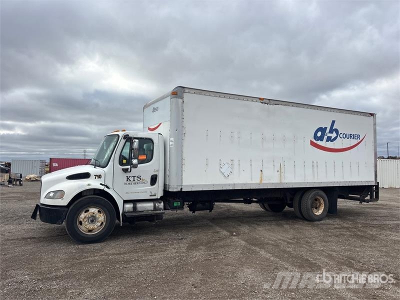 Freightliner M2106 4x2 Van Truck Skříňová nástavba
