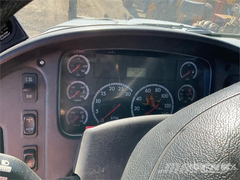 Freightliner M2106 4x2 Snow Plow Truck Общински/универсални превозни средства
