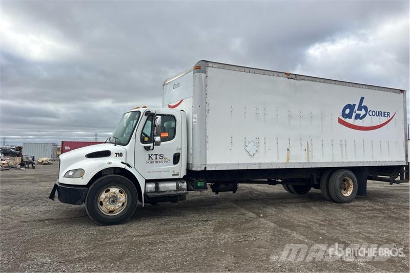 Freightliner M2106 4x2 Van Truck Skříňová nástavba