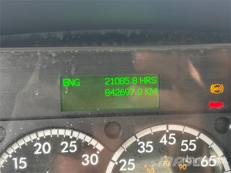 Freightliner M2106 4x2 Van Truck Skříňová nástavba