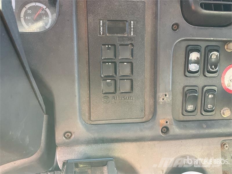 Freightliner M2106 4x2 Snow Plow Truck Общински/универсални превозни средства
