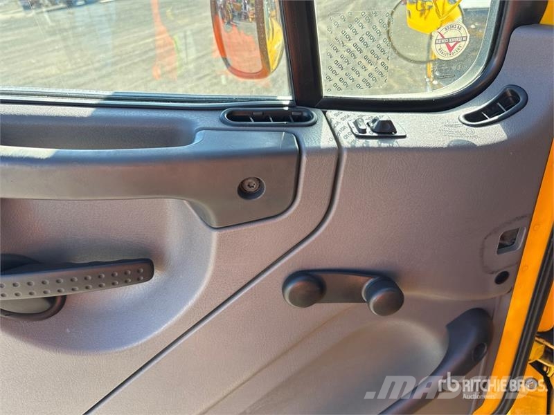 Freightliner M2106 4x2 S/A Dump Truck Lastbiler med tip