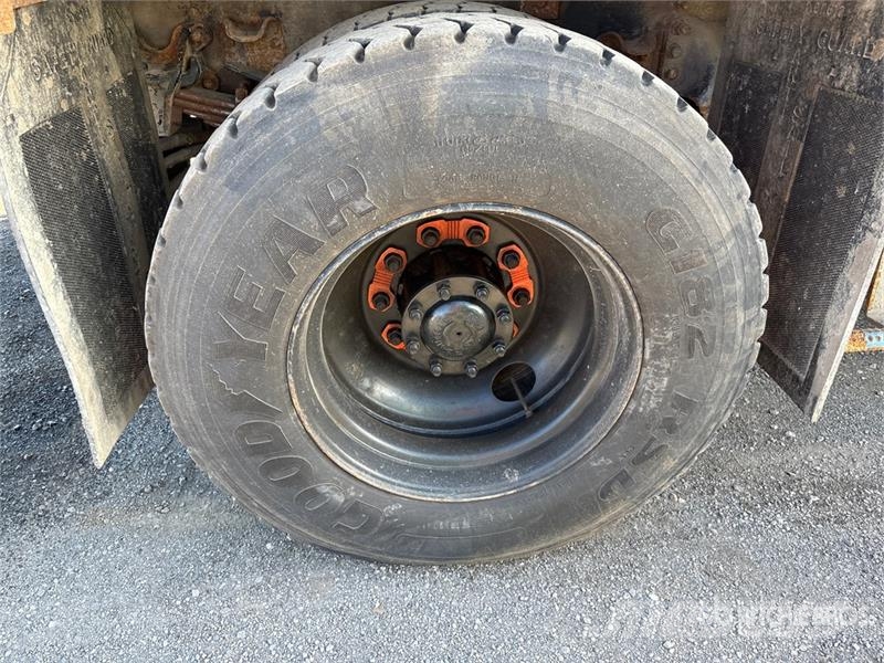 Freightliner M2106 4x2 S/A Dump Truck Lastbiler med tip