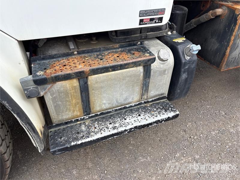 Freightliner M2106 4x4 Snow Plow Truck Forsvar/Miljø