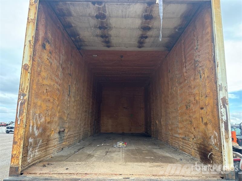Freightliner M2106 6x4 Van Truck Fast kasse