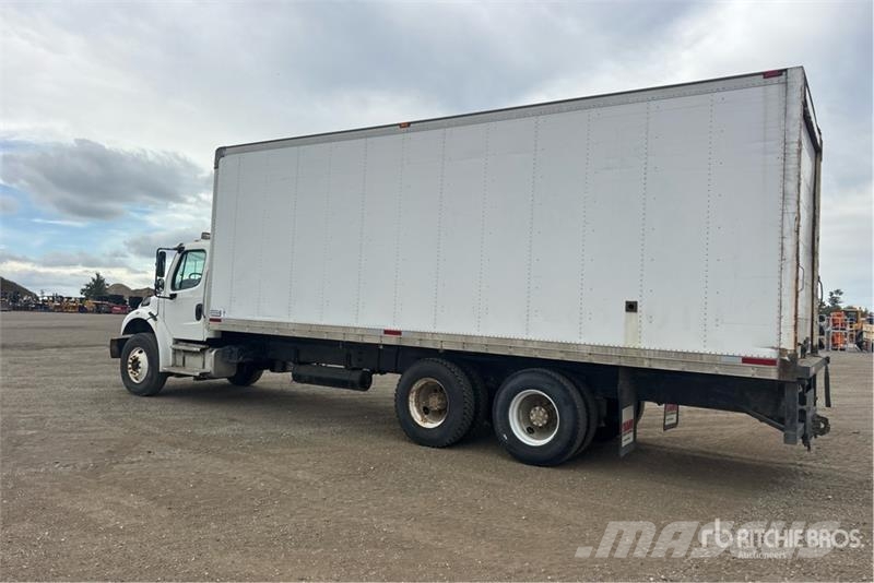 Freightliner M2106 6x4 Van Truck Fast kasse