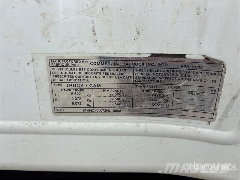 Freightliner M2106 6x4 Van Truck Fast kasse