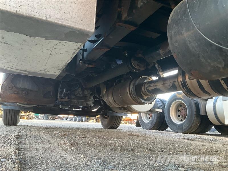 Freightliner M2106 6x4 Van Truck (Inoperable) Sanduk kamioni