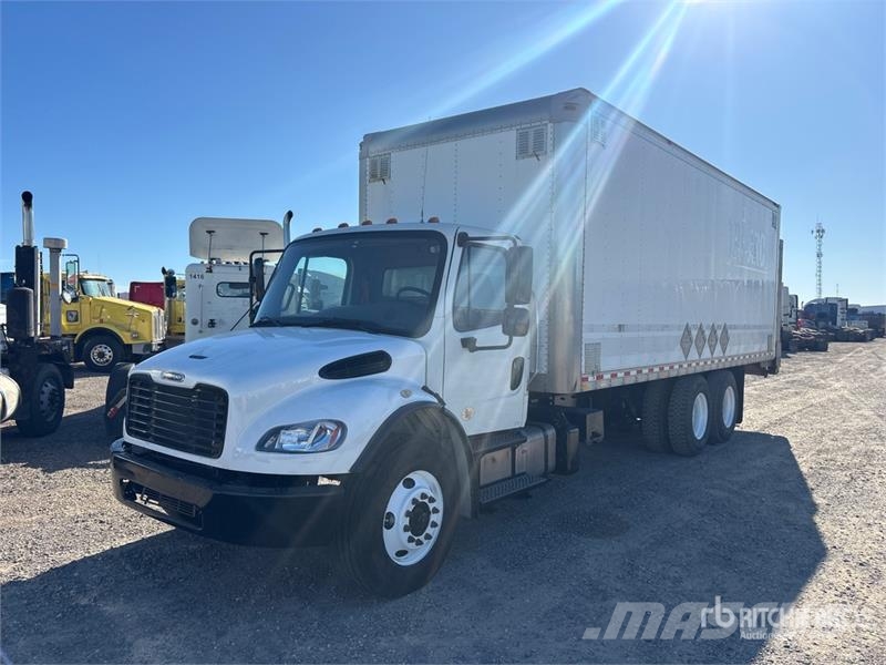 Freightliner M2106 6x4 Van Truck Фургони