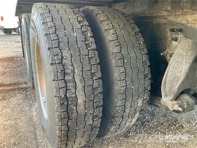 Freightliner M2106 6x4 Van Truck (Inoperable) Sanduk kamioni