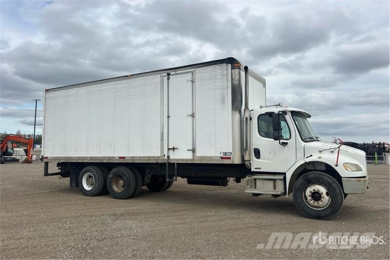 Freightliner M2106 6x4 Van Truck Fast kasse
