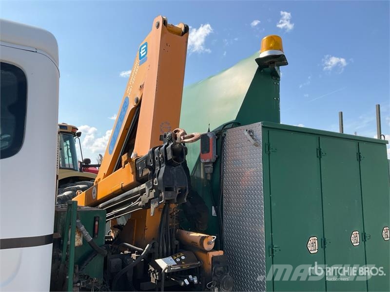 Freightliner M2112 Camiones grúa