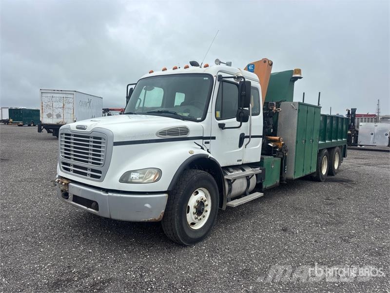 Freightliner M2112 Camiones grúa