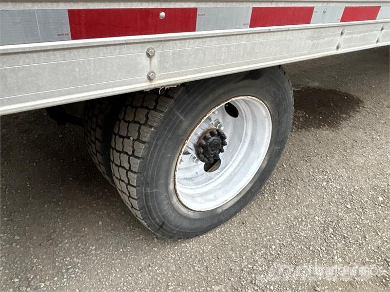 Freightliner MT55 4x2 Step Van Truck Sanduk kamioni