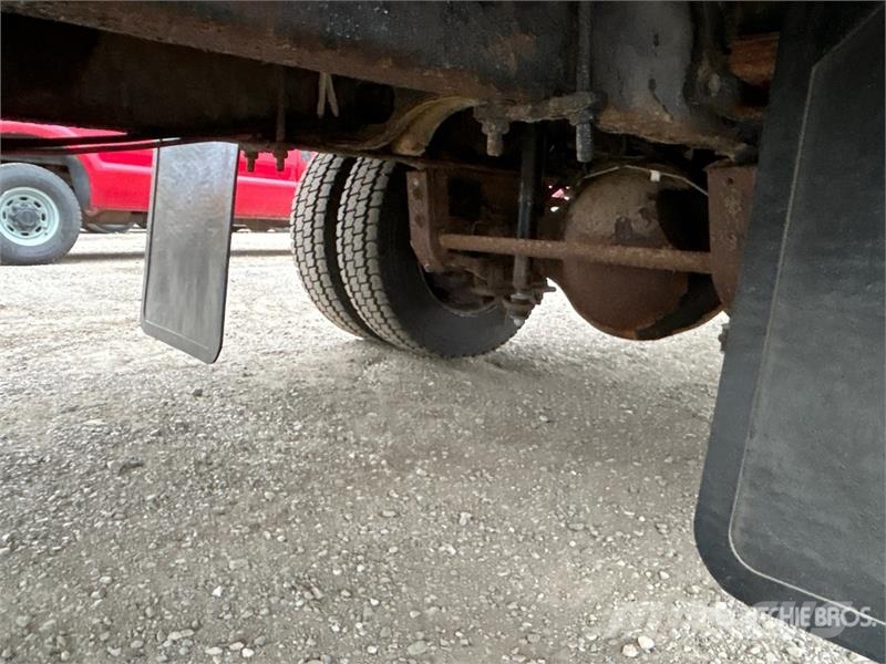 Freightliner MT55 4x2 Step Van Truck Sanduk kamioni