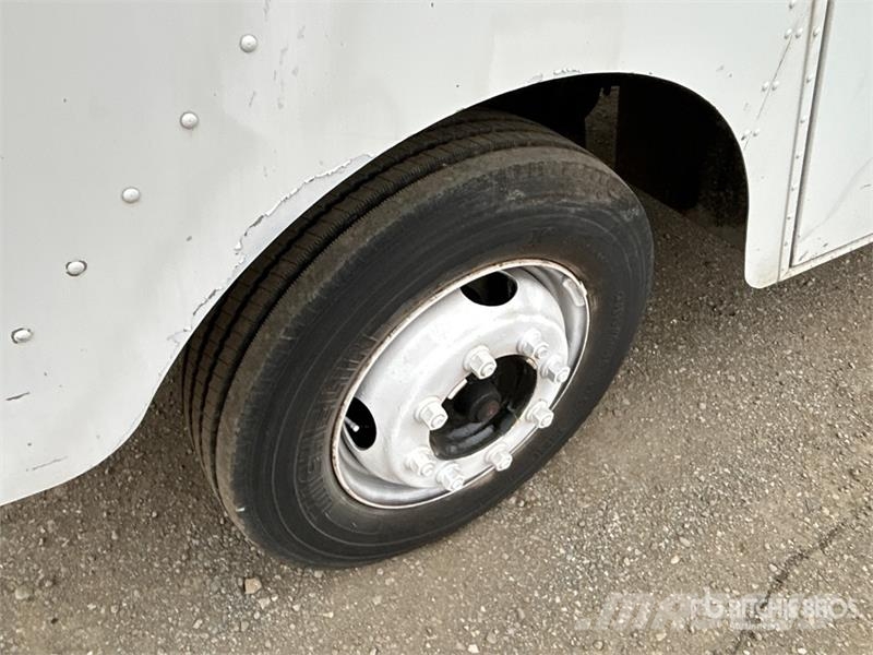Freightliner MT55 4x2 Step Van Truck Sanduk kamioni