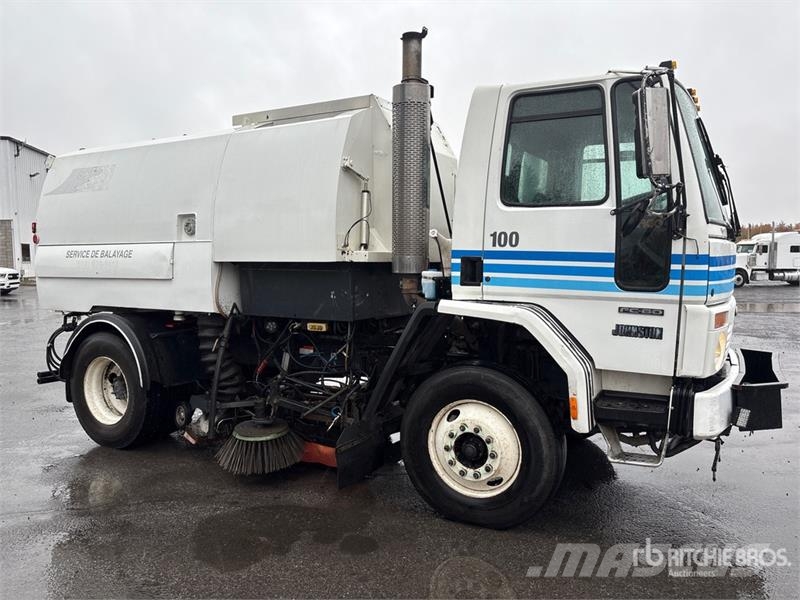 Freightliner on Freightliner FC80 Sweeper Truck Zamiatarki
