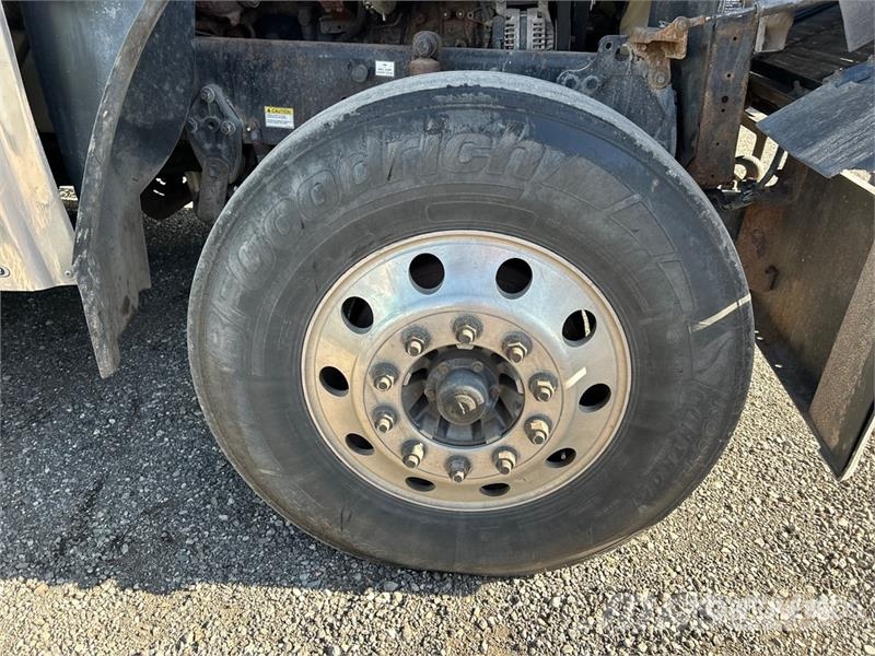Freightliner REBUILT Coronado 122SD 6x4 T/A Sleeper Truck Tract Çekiciler