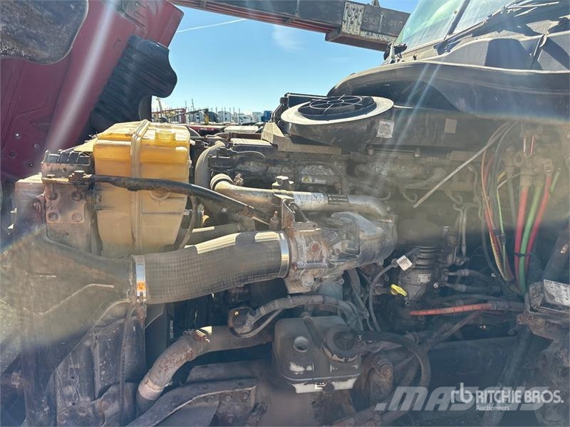Freightliner REBUILT Cascadia 125 6x4 T/A Sleeper Truck Tractor Truck Tractor Units