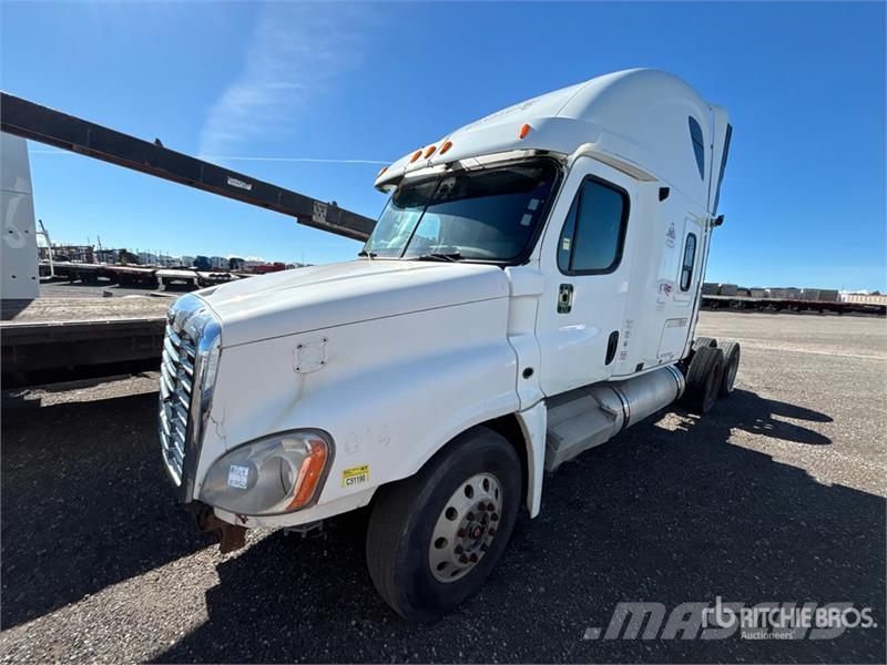 Freightliner REBUILT Cascadia 125 6x4 T/A Sleeper Truck Tractor Truck Tractor Units