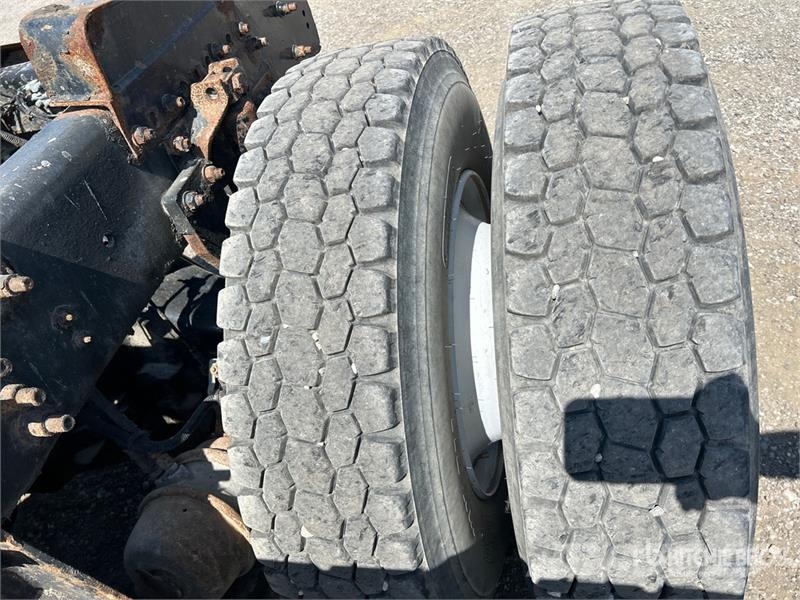 Freightliner USF-1E 6x4 T/A Sleeper Truck Tractor Tractor Units