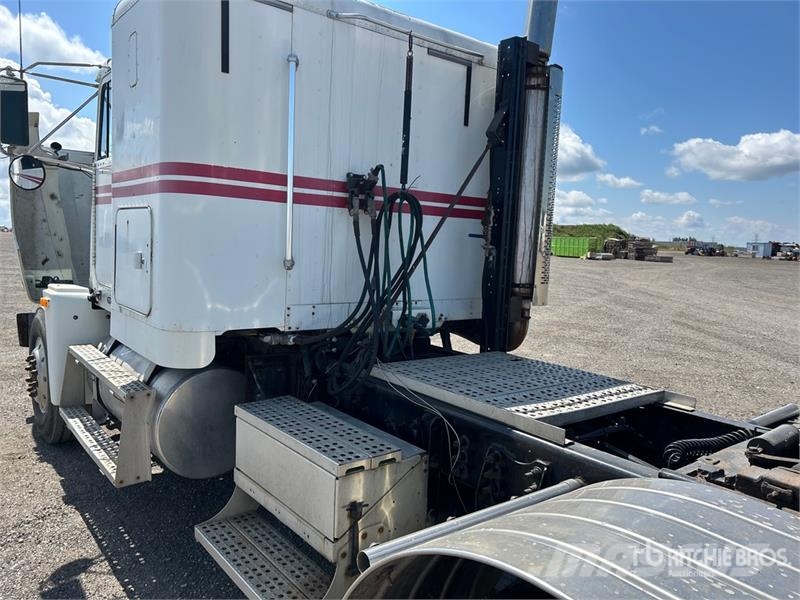 Freightliner USF-1E 6x4 T/A Sleeper Truck Tractor Tractor Units