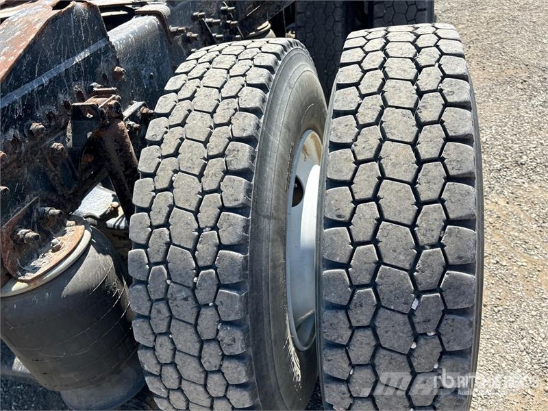 Freightliner USF-1E 6x4 T/A Sleeper Truck Tractor Tractor Units