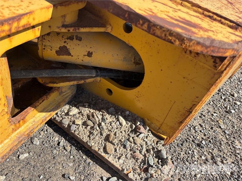 Front Snow Wing Mount - Fits Motor Grader Drugi deli