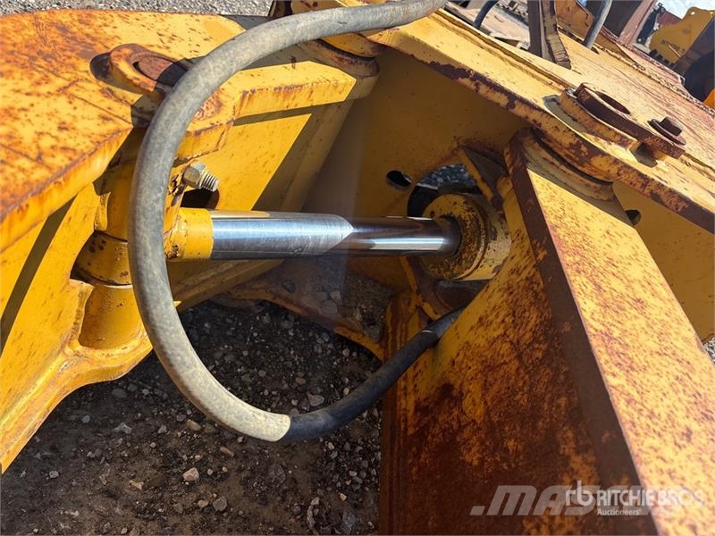 Front Snow Wing Mount - Fits Motor Grader Drugi deli
