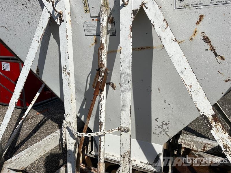 Gar-Bro 4159 R/H Concrete Bucket Аксесоари за бетон