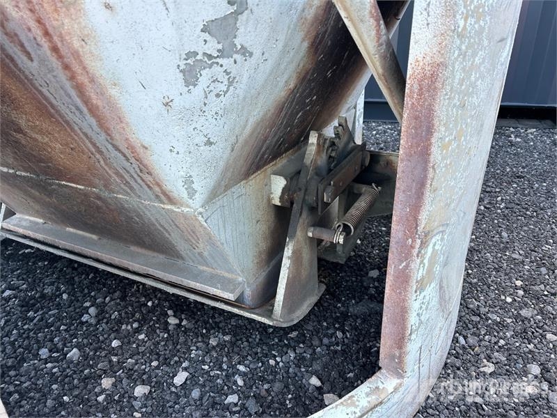 Gar-Bro Concrete Bucket コンクリートアクセサリー・アタッチメント